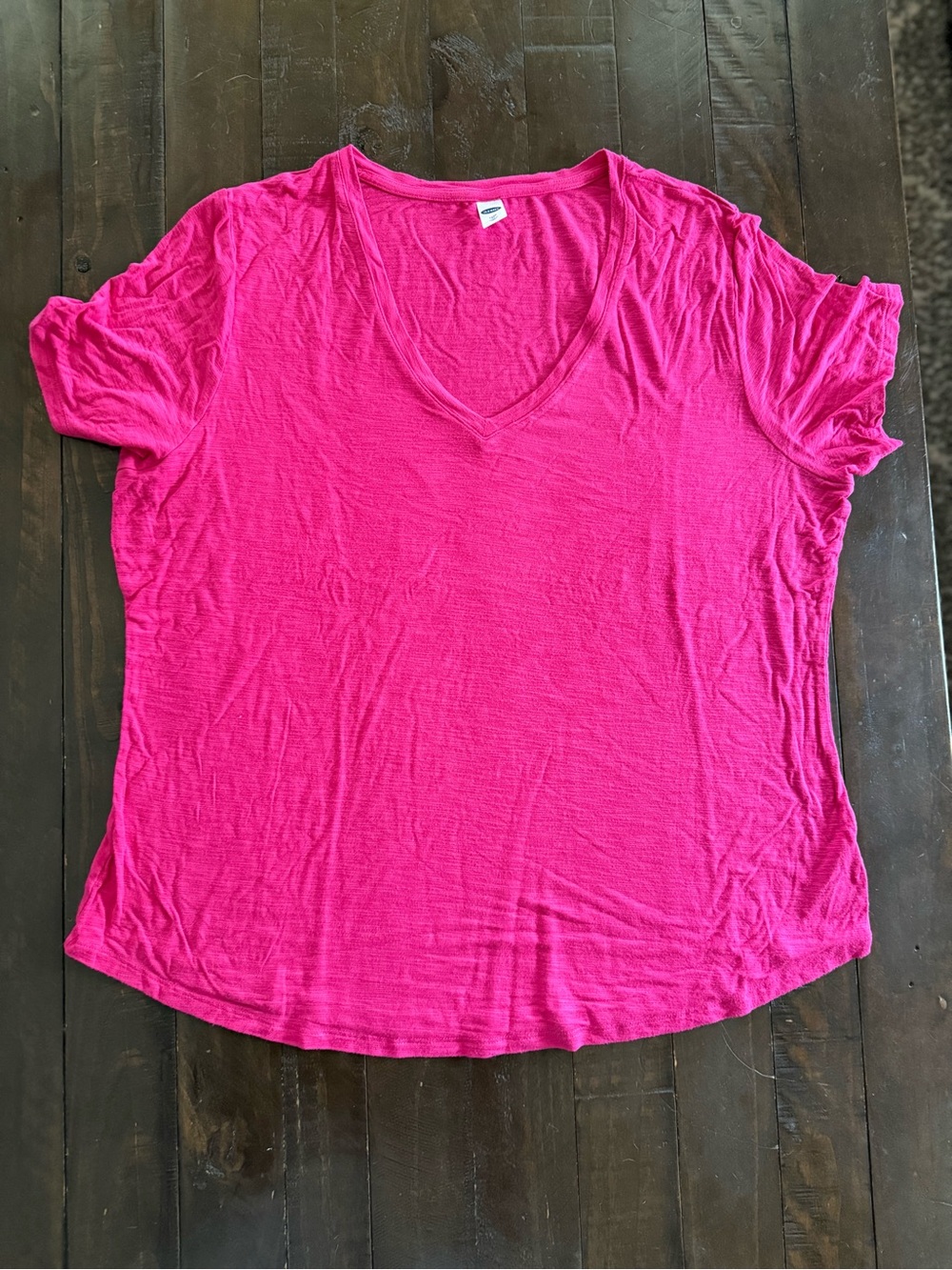 Old Navy Women's Bright Fuchsia V-Neck Short Sleeve Tee